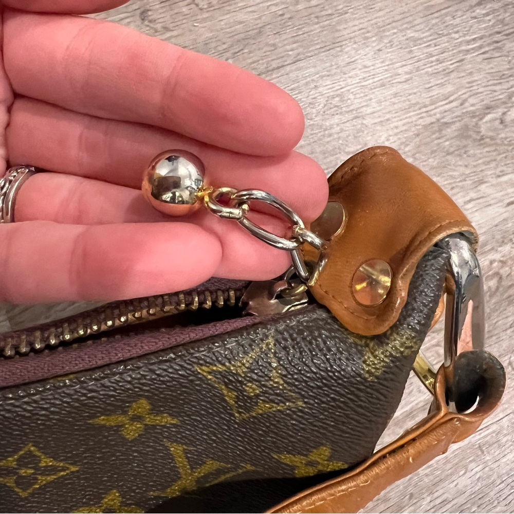 Authentic Louis Vuitton Monogram Shoulder Bag in Brown and Tan - Picture 6 of 15